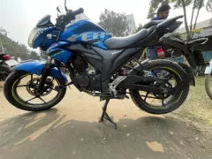 Suzuki Gixxer Dual Disc Dual Tone